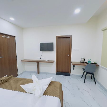 Hotel Apex Inn Hyderabad Airport 외부 사진