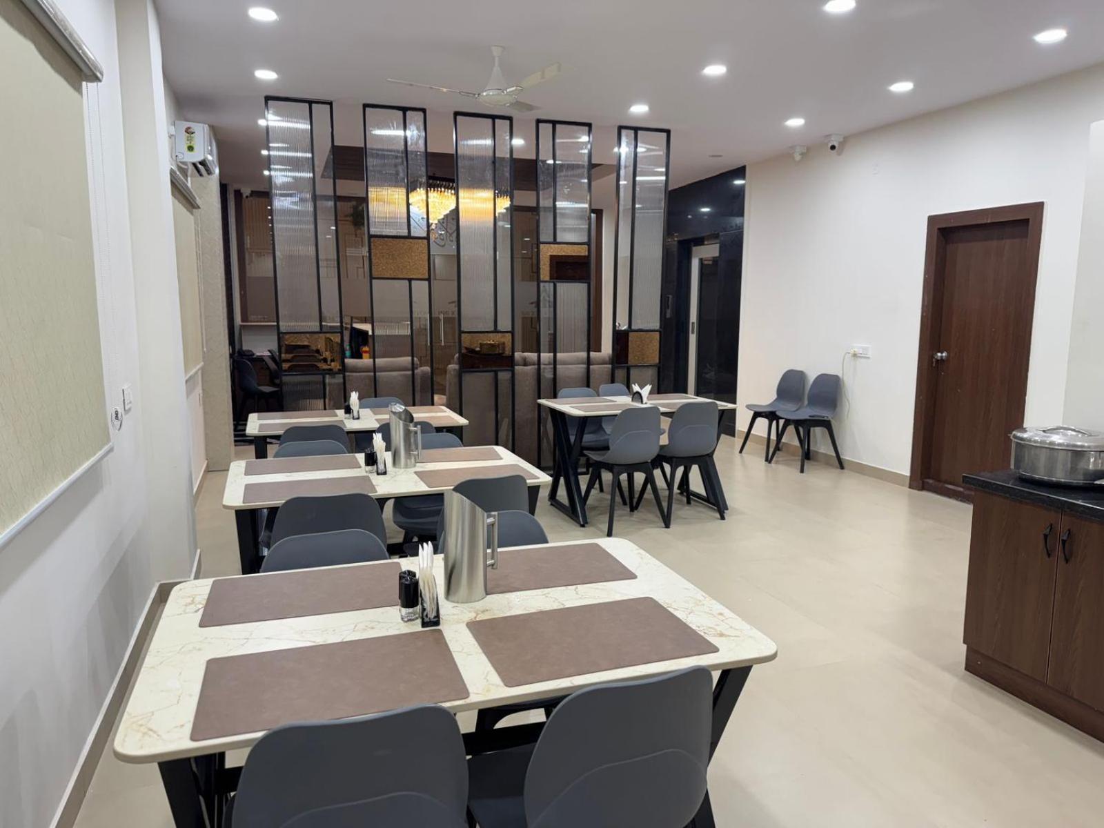 Hotel Apex Inn Hyderabad Airport 외부 사진