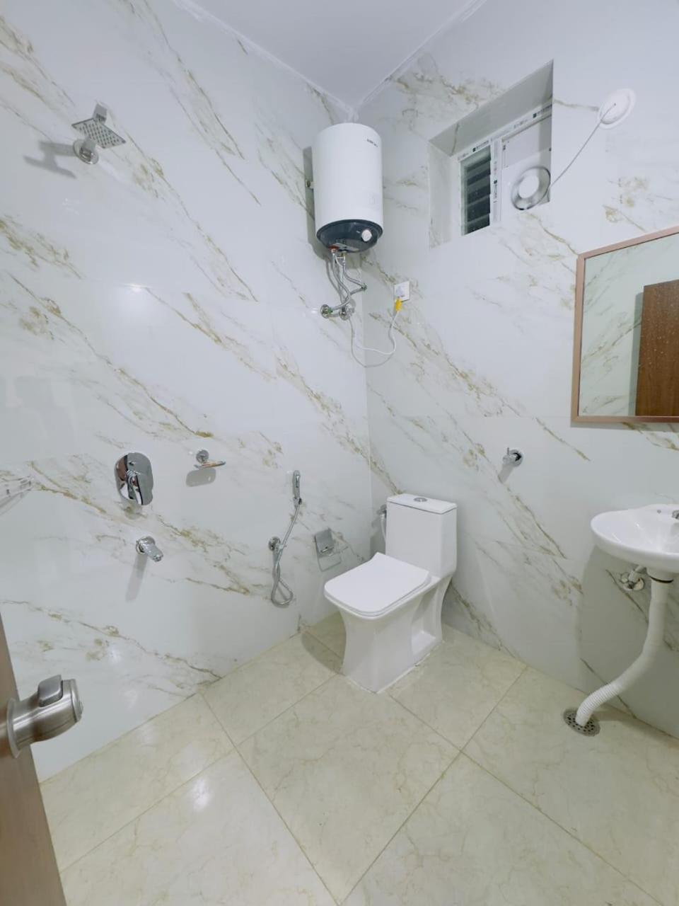 Hotel Apex Inn Hyderabad Airport 외부 사진